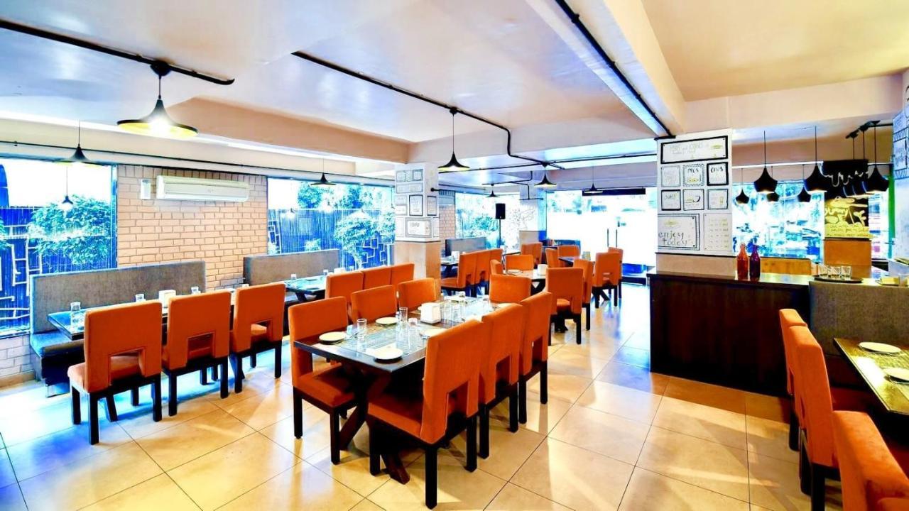 Treebo Trend Woodsvilla Suites Bapu Nagar Jaipur Exteriör bild