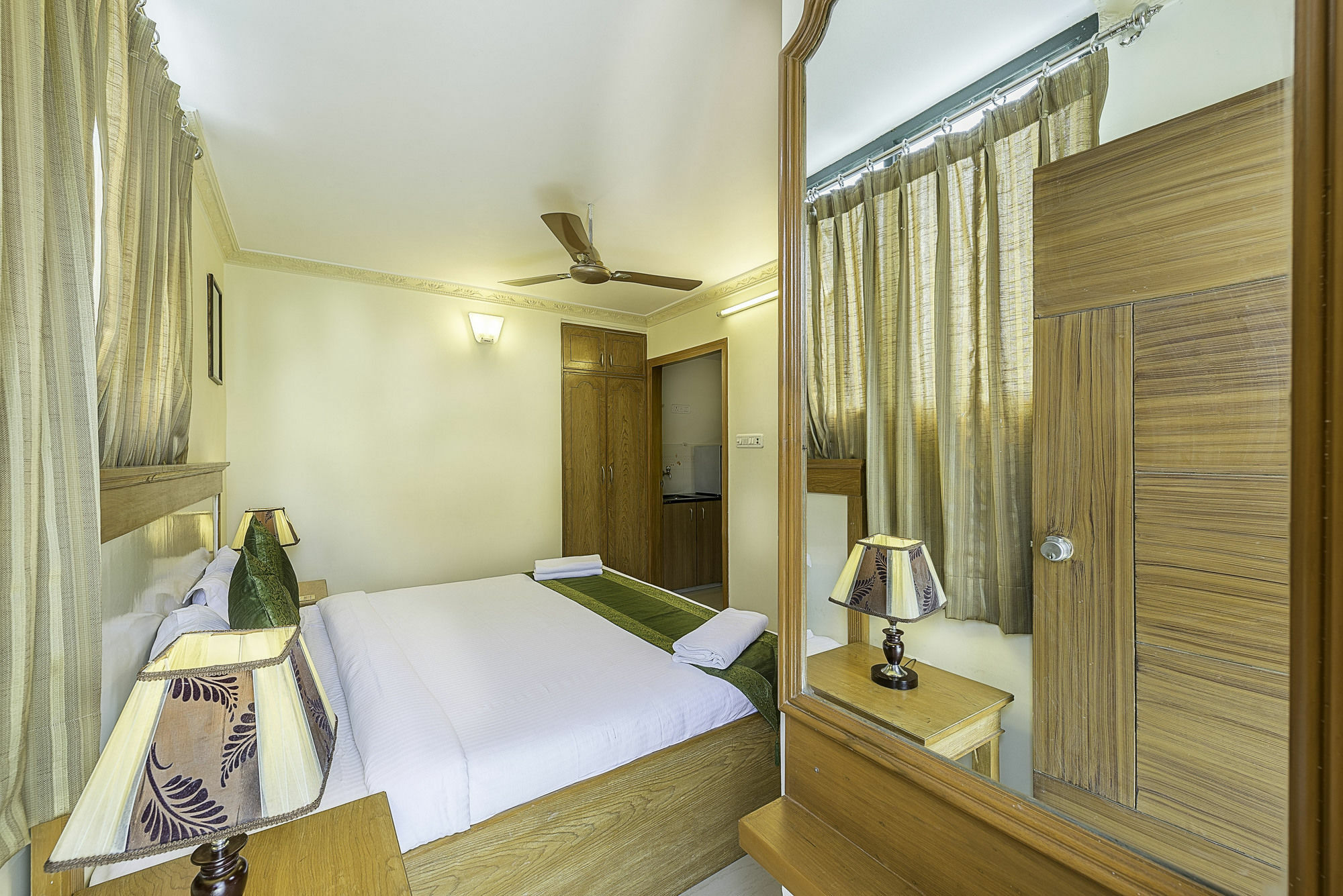 Treebo Trend Woodsvilla Suites Bapu Nagar Jaipur Exteriör bild
