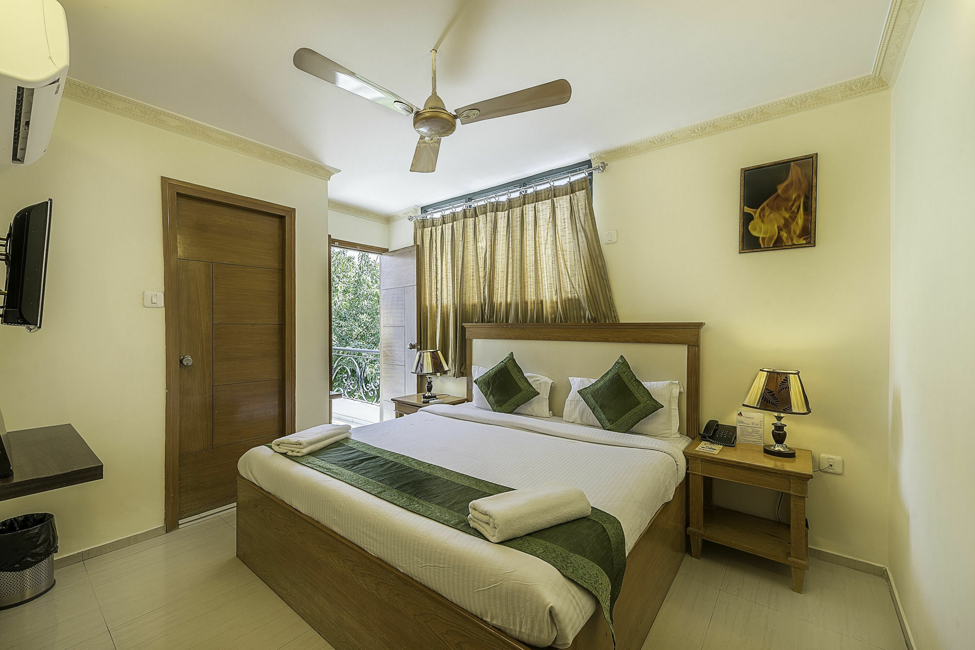 Treebo Trend Woodsvilla Suites Bapu Nagar Jaipur Exteriör bild