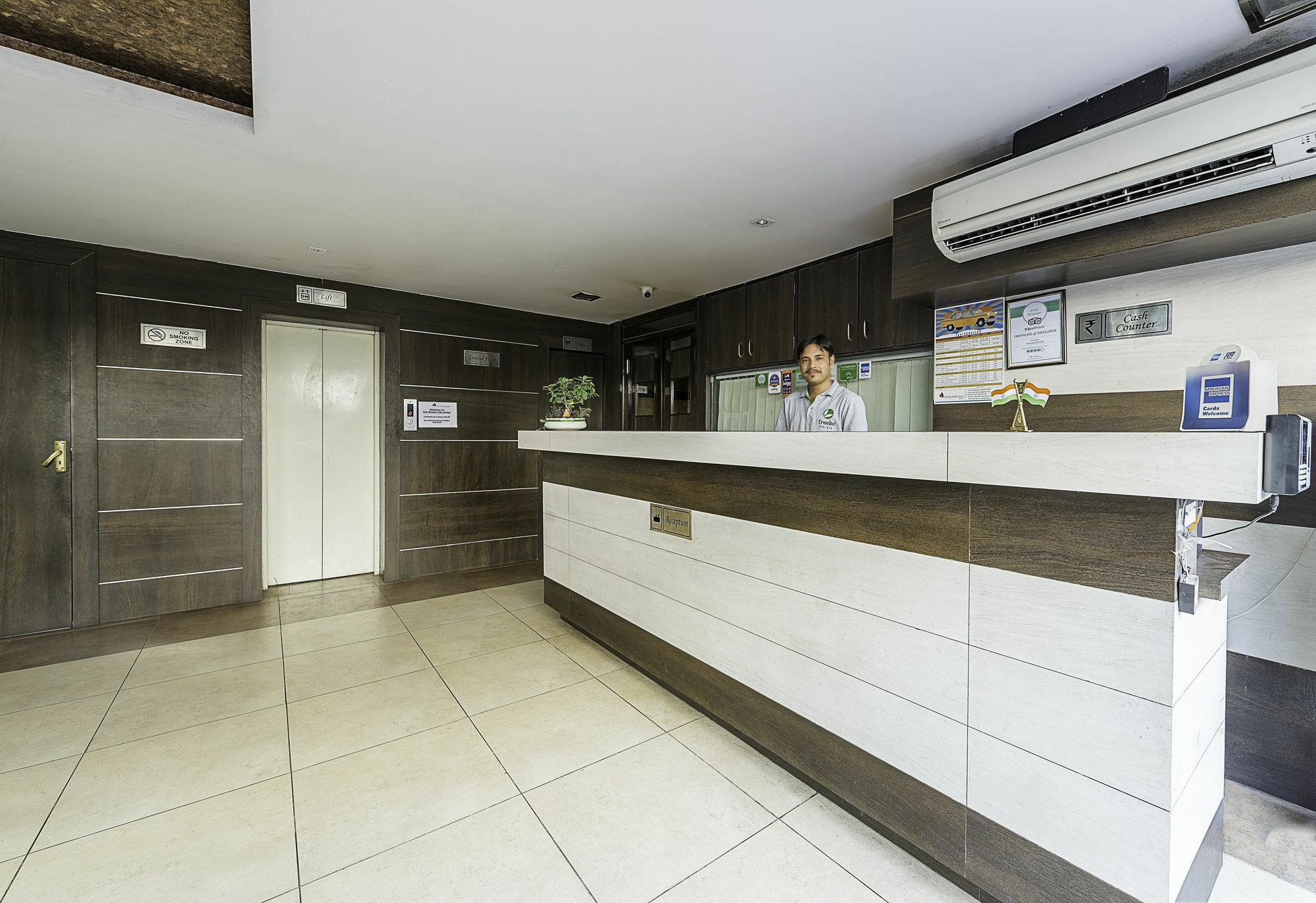 Treebo Trend Woodsvilla Suites Bapu Nagar Jaipur Exteriör bild